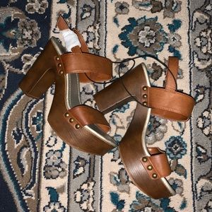 Ana Heeled Sandals